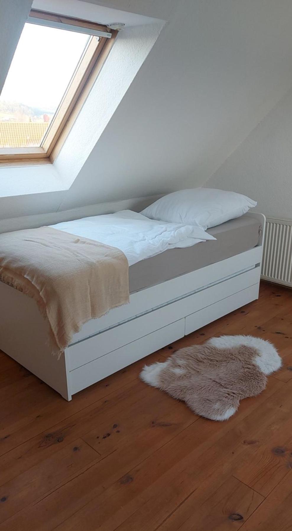 Stilvolle Ferienwohnung Free Parking, Space, Wlan Niestetal Exterior foto