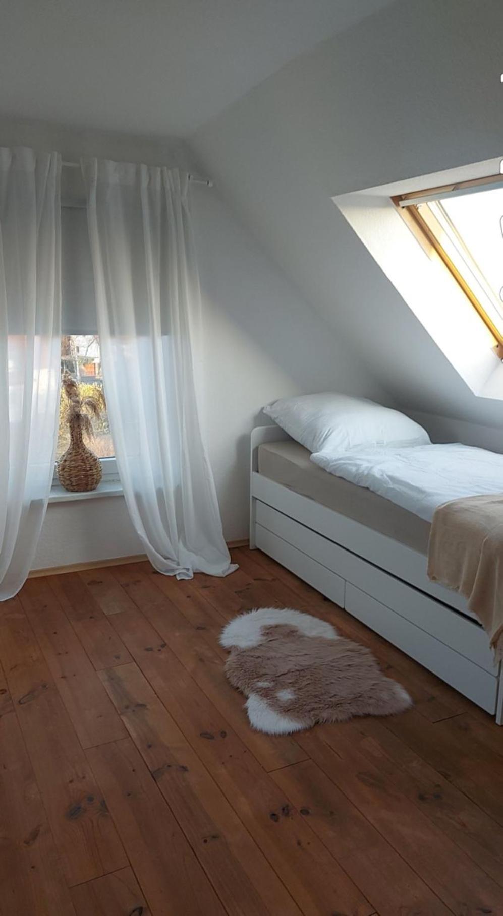 Stilvolle Ferienwohnung Free Parking, Space, Wlan Niestetal Exterior foto