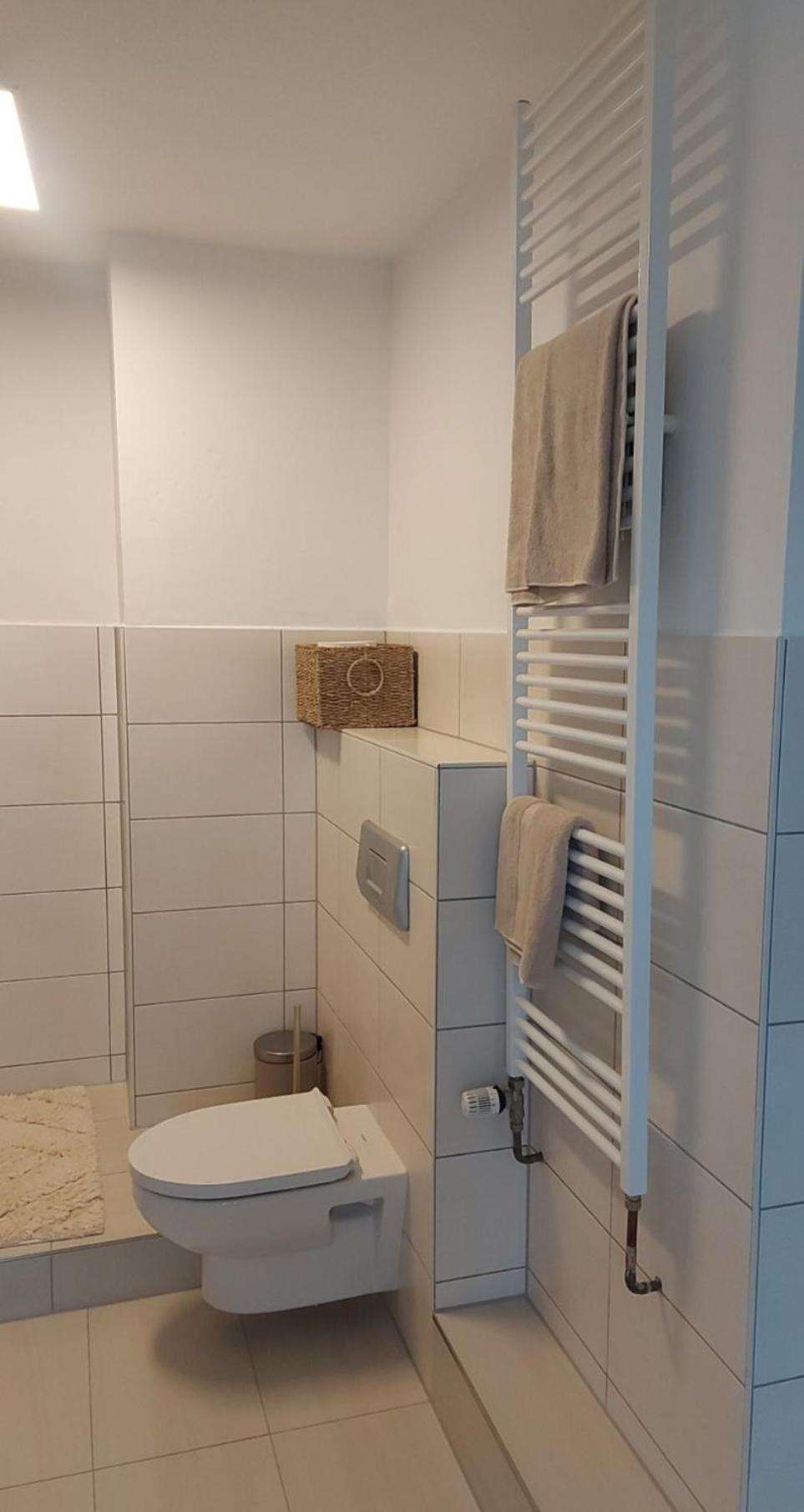 Stilvolle Ferienwohnung Free Parking, Space, Wlan Niestetal Exterior foto